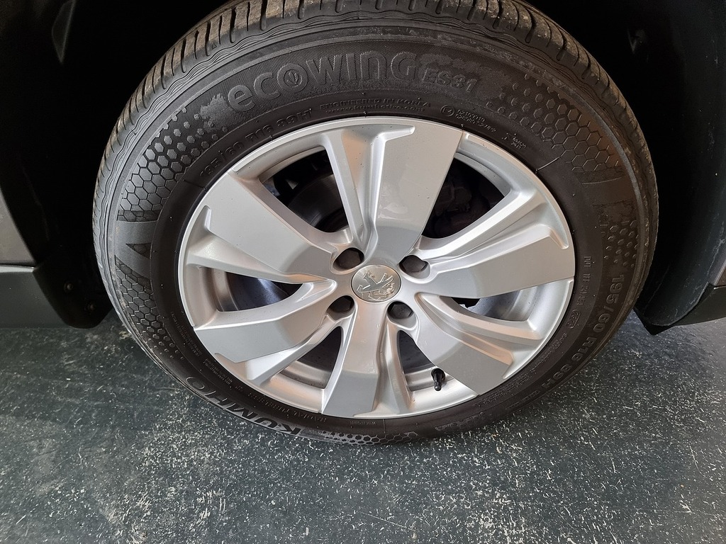 Peugeot 2008 1.2 Vti Puretech Allure Suv Euro Grey #28