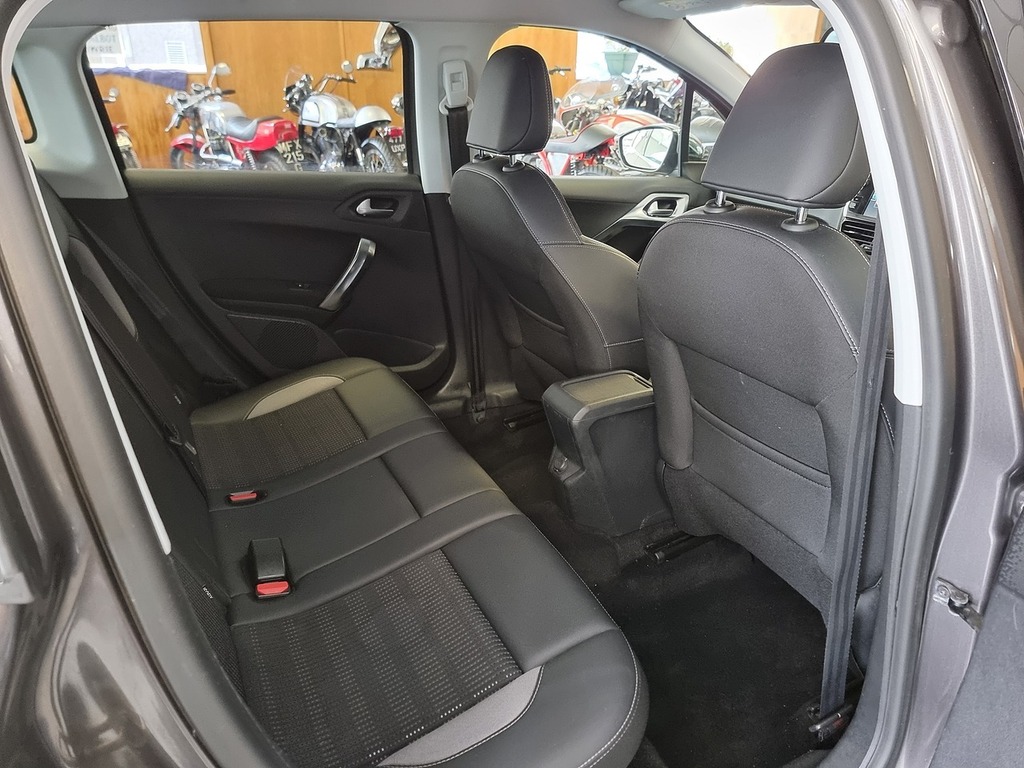 Peugeot 2008 1.2 Vti Puretech Allure Suv Euro Grey #14
