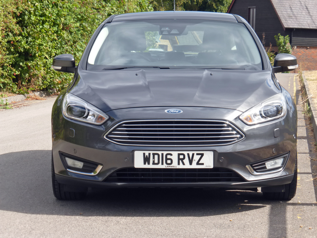 Ford Focus Titanium X Grey #2