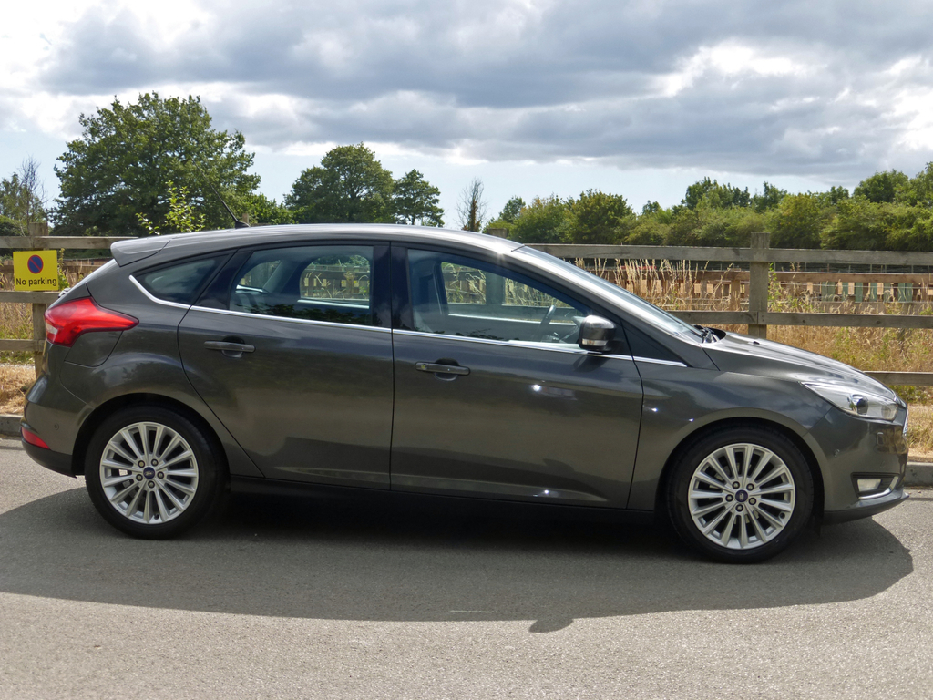 Ford Focus Titanium X Grey #5