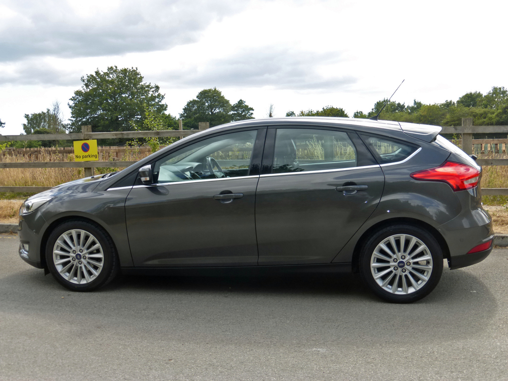 Ford Focus Titanium X Grey #4