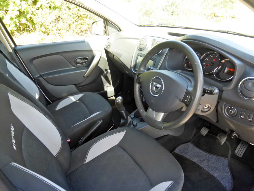 Dacia Sandero 0.9 Tce Laureate Prime Hatchback Orange #13