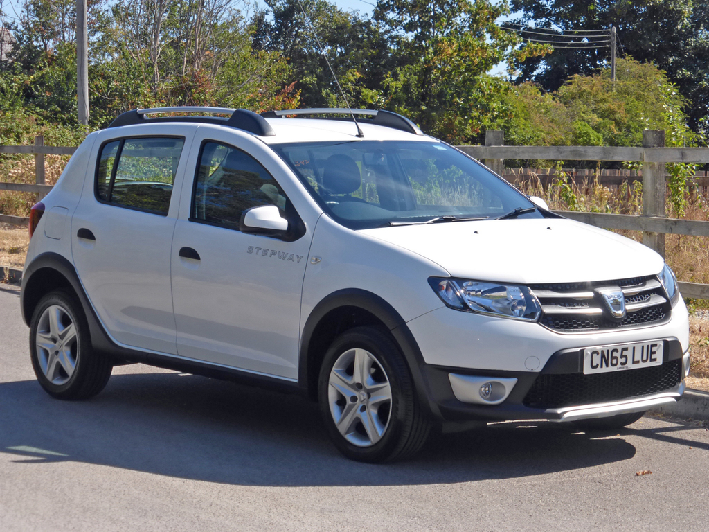Dacia Sandero 0.9 Tce Laureate Prime Hatchback Orange #10