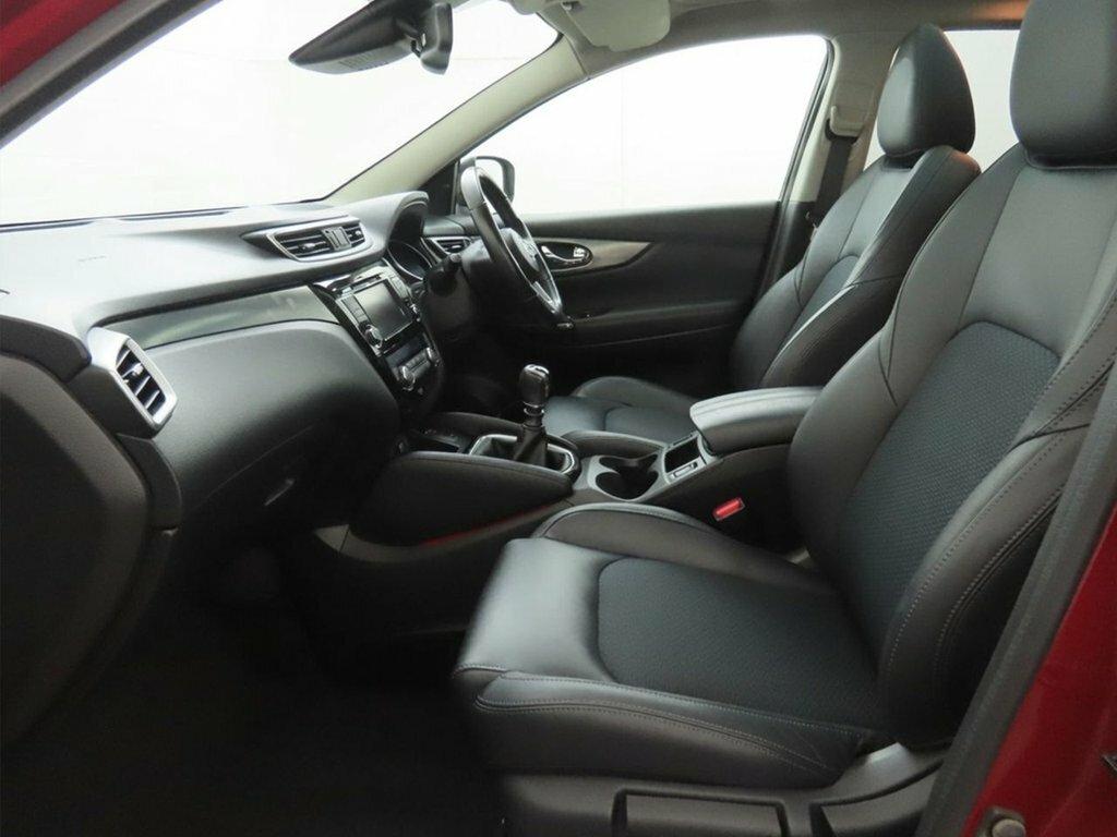 Nissan Qashqai 1.5L Tekna NG68EPA Red #3