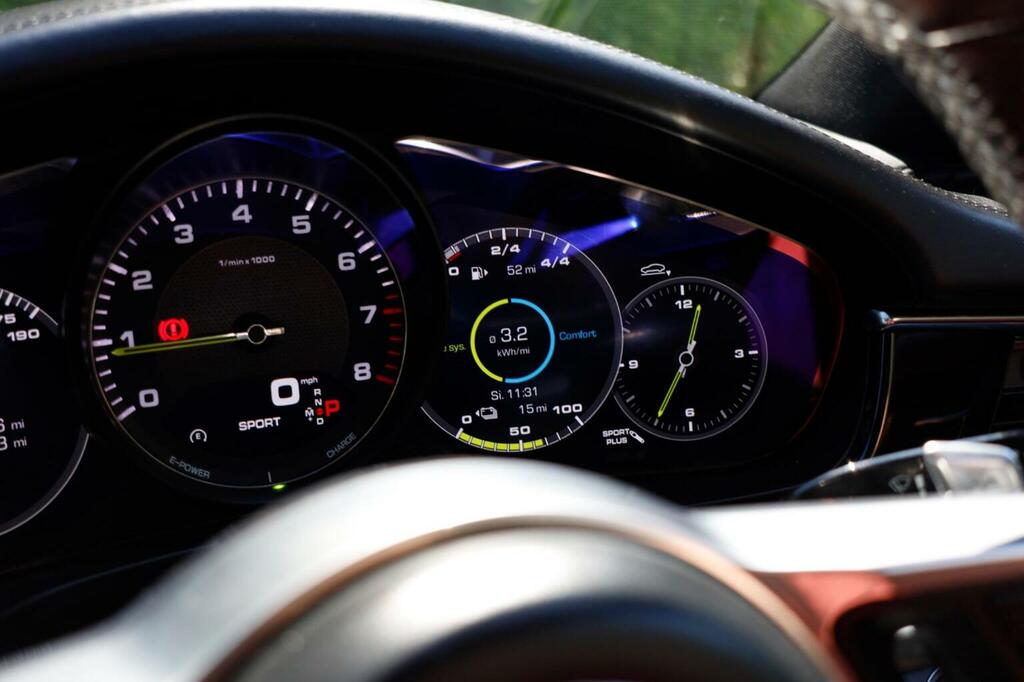 Porsche Panamera Gts Sport Turism Silver #70