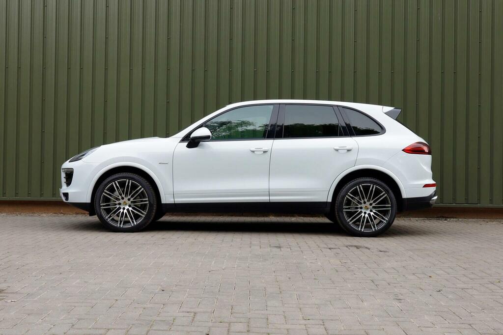 Porsche Cayenne 4.2 Td V8 S Platinum Edition Tiptronics 4Wd Euro 6 White #4