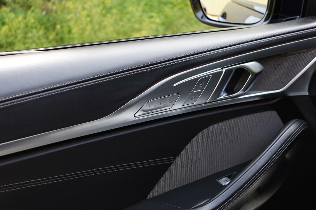BMW 8 Series Gran Coupe 3L M Sport Black #32