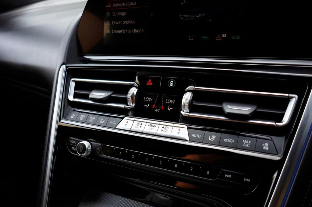 BMW 8 Series Gran Coupe 3L M Sport Black #40