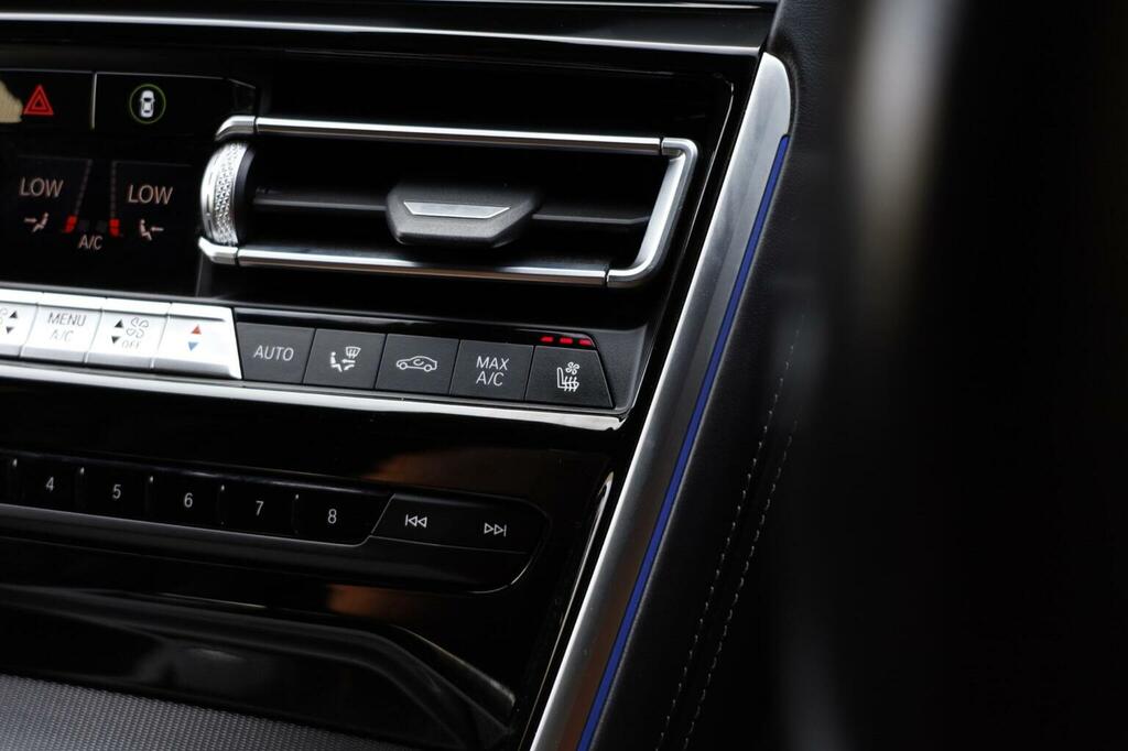 BMW 8 Series Gran Coupe 3L M Sport Black #35