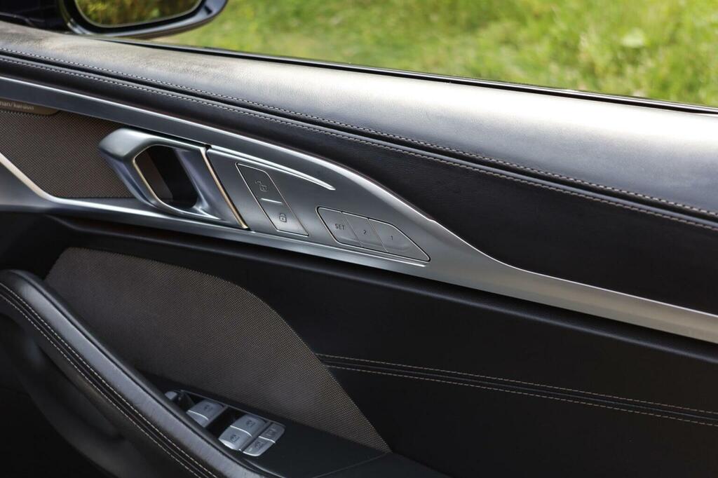 BMW 8 Series Gran Coupe 3L M Sport Black #37