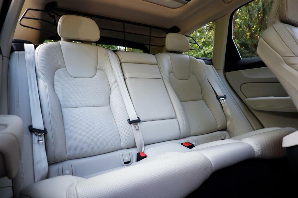 Volvo XC60 Xc60 Momentum Pro D4 Awd Black #14