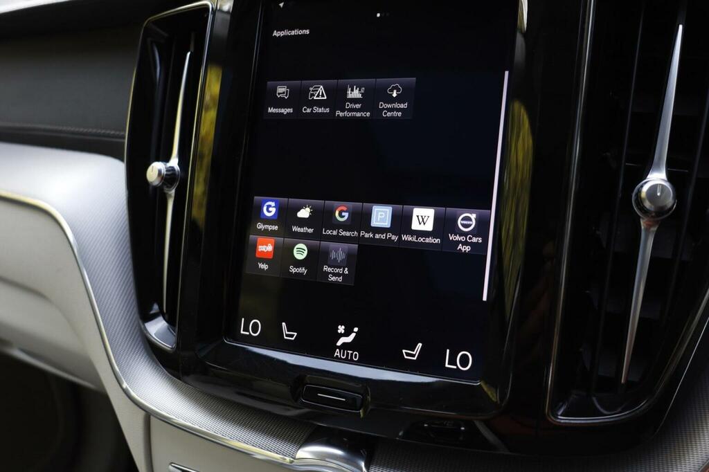 Volvo XC60 Xc60 Momentum Pro D4 Awd Black #44