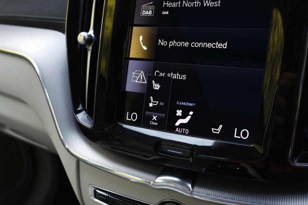 Volvo XC60 Xc60 Momentum Pro D4 Awd Black #29