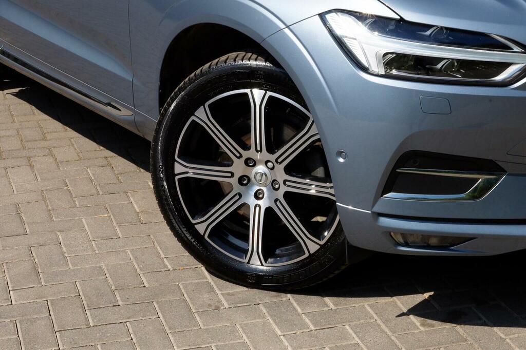 Volvo XC60 Xc60 Momentum Pro D4 Awd Black #63