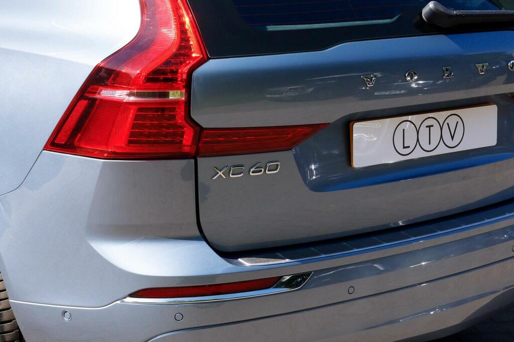 Volvo XC60 Xc60 Momentum Pro D4 Awd Black #71