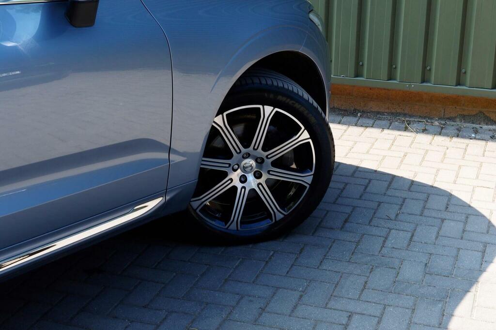 Volvo XC60 Xc60 Momentum Pro D4 Awd Black #64