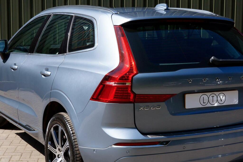 Volvo XC60 Xc60 Momentum Pro D4 Awd Black #68