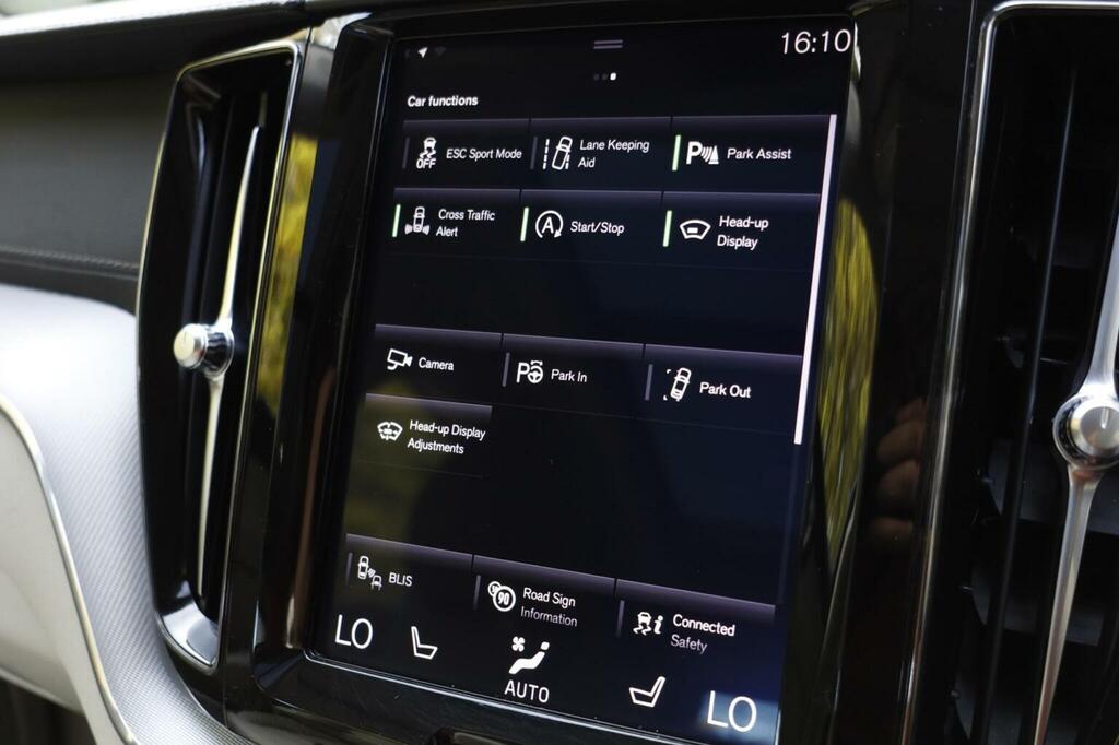 Volvo XC60 Xc60 Momentum Pro D4 Awd Black #38