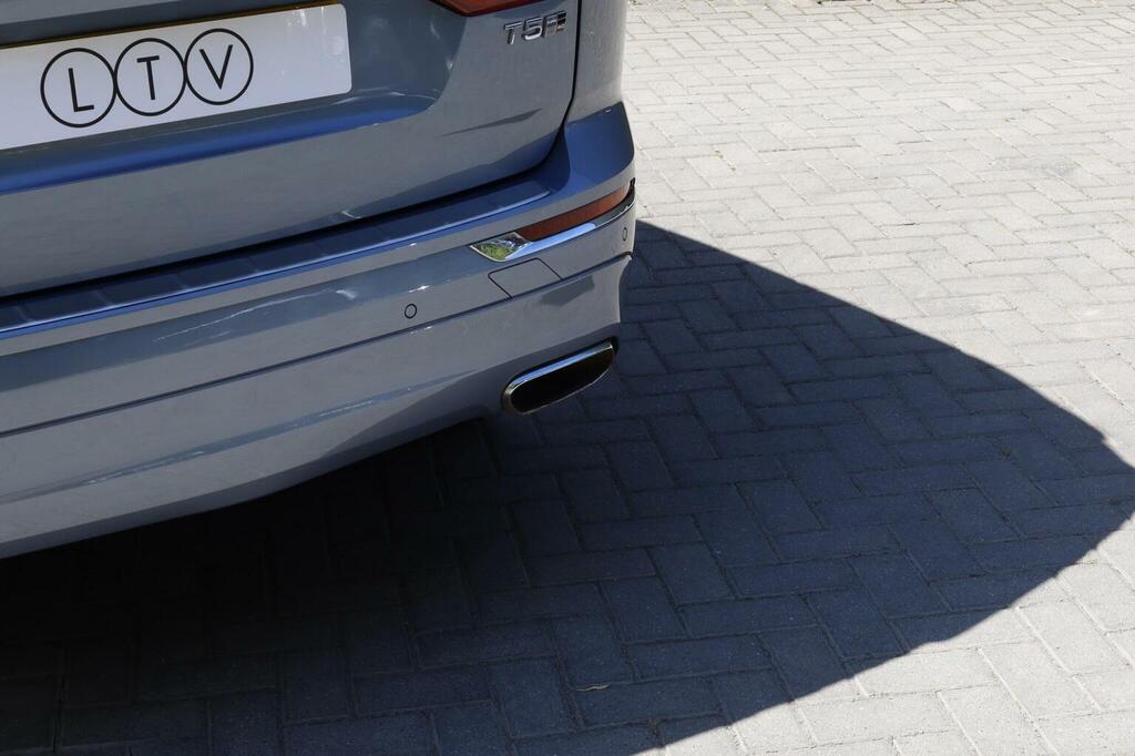 Volvo XC60 Xc60 Momentum Pro D4 Awd Black #69