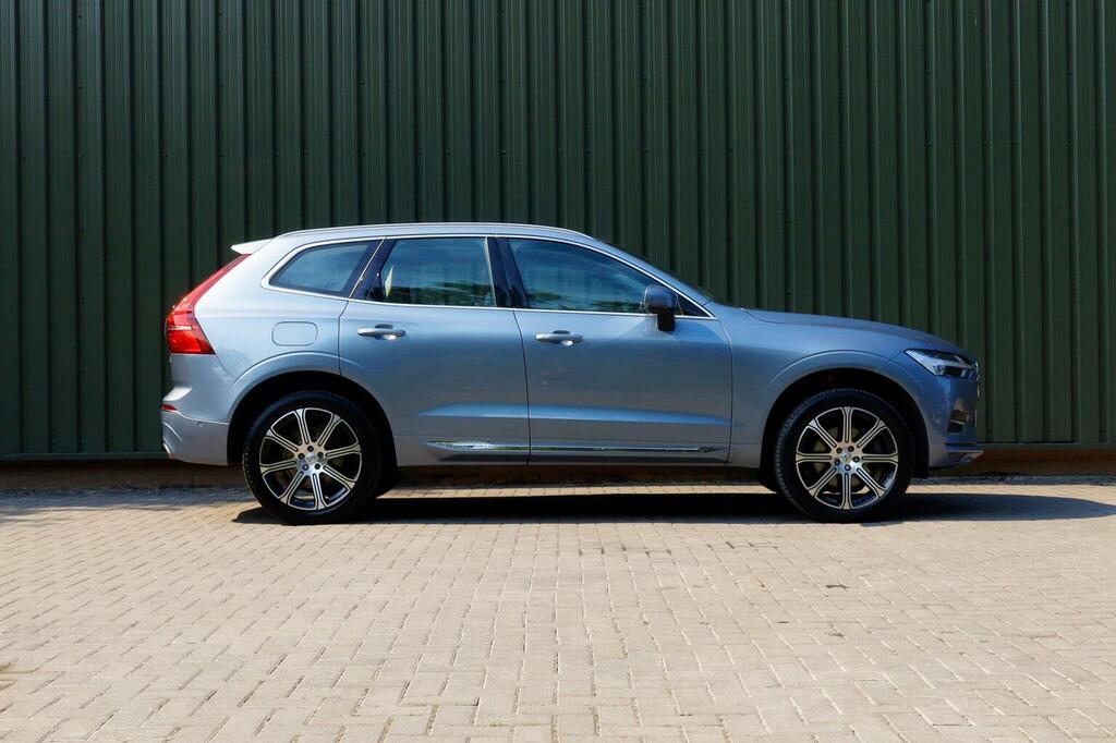 Volvo XC60 Xc60 Momentum Pro D4 Awd Black #8