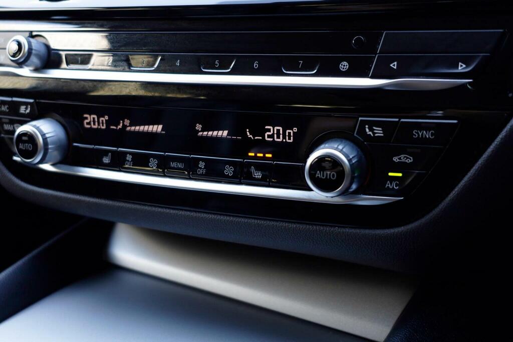 BMW 5 Series 530E Xdrive Se Grey #30