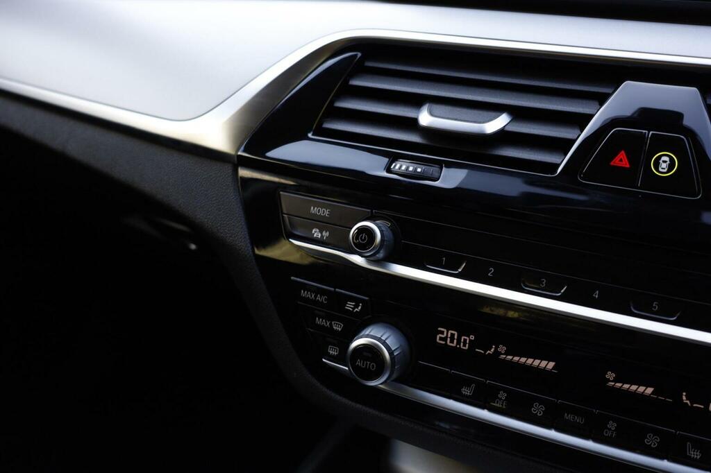 BMW 5 Series 530E Xdrive Se Grey #58