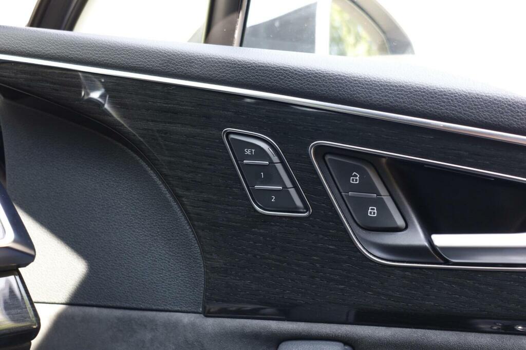 Audi Q7 3.0 Tdi V6 50 Black Edition Tiptronic Quattro 286 Grey #31