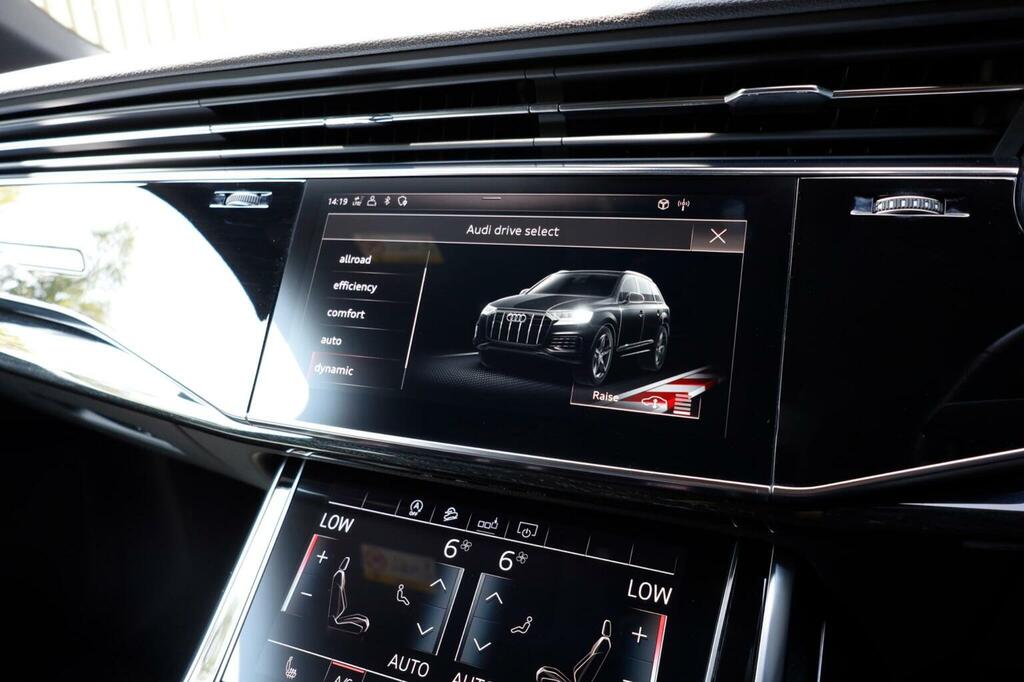 Audi Q7 3.0 Tdi V6 50 Black Edition Tiptronic Quattro 286 Grey #26
