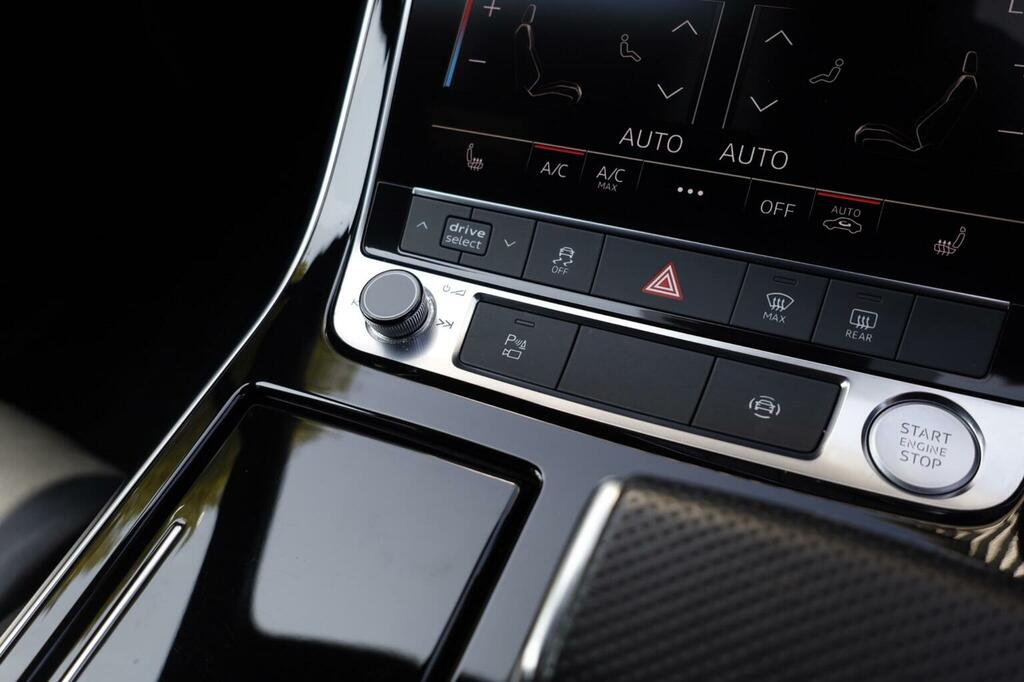 Audi Q7 3.0 Tdi V6 50 Black Edition Tiptronic Quattro 286 Grey #23