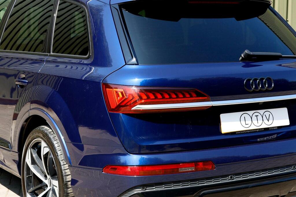 Audi Q7 3.0 Tdi V6 50 Black Edition Tiptronic Quattro 286 Grey #76