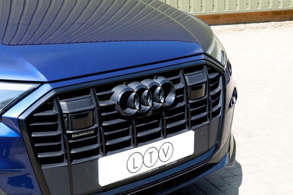 Audi Q7 3.0 Tdi V6 50 Black Edition Tiptronic Quattro 286 Grey #68