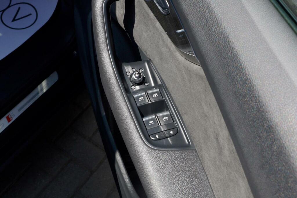 Audi Q7 3.0 Tdi V6 50 Black Edition Tiptronic Quattro 286 Grey #62