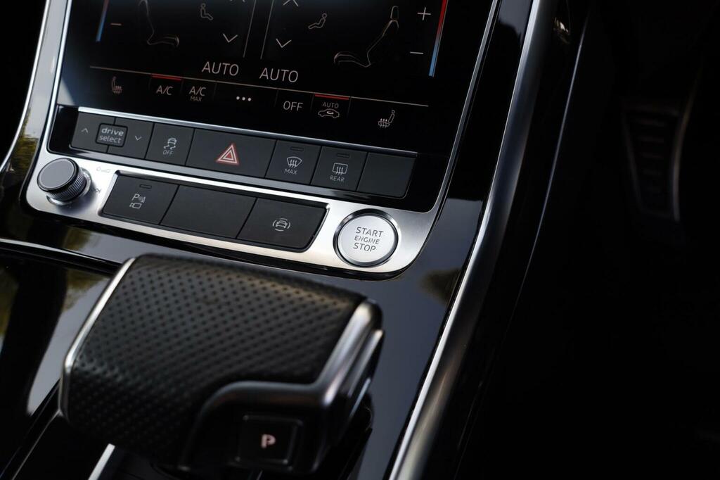 Audi Q7 3.0 Tdi V6 50 Black Edition Tiptronic Quattro 286 Grey #58