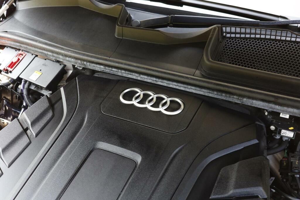 Audi Q7 3.0 Tdi V6 50 Black Edition Tiptronic Quattro 286 Grey #10