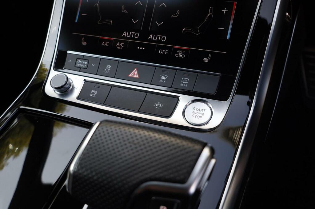 Audi Q7 3.0 Tdi V6 50 Black Edition Tiptronic Quattro 286 Grey #21