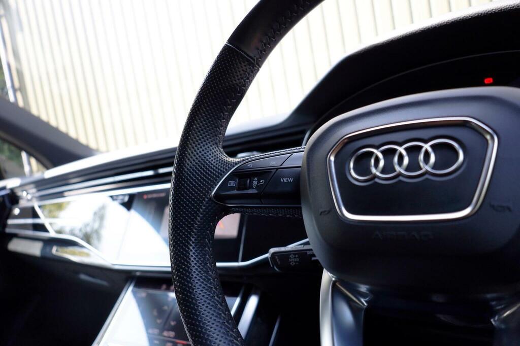 Audi Q7 3.0 Tdi V6 50 Black Edition Tiptronic Quattro 286 Grey #46