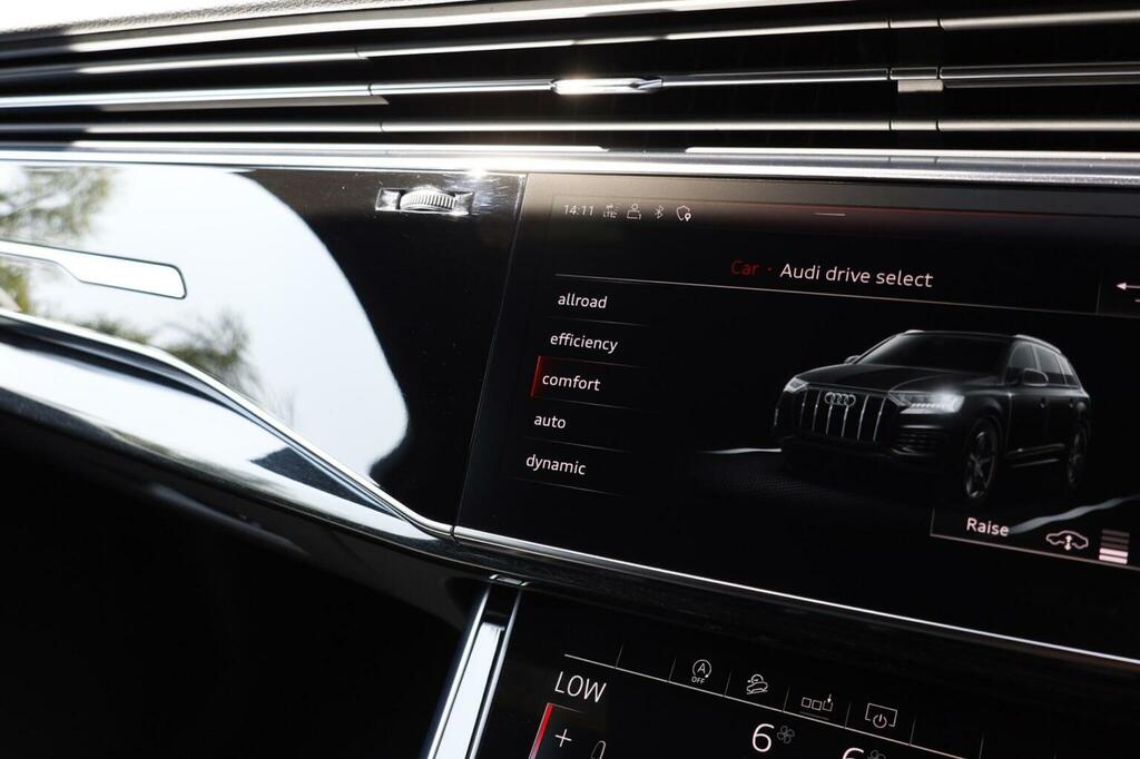 Audi Q7 3.0 Tdi V6 50 Black Edition Tiptronic Quattro 286 Grey #27