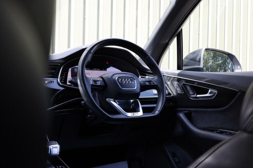Audi Q7 3.0 Tdi V6 50 Black Edition Tiptronic Quattro 286 Grey #57