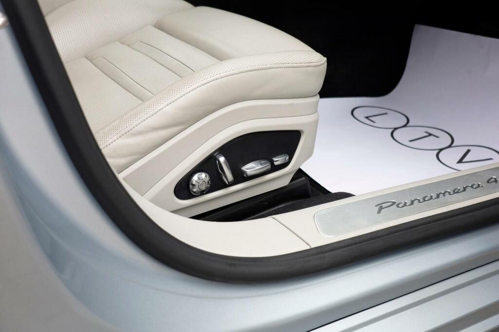 Porsche Panamera 4.0 V8 Turbo Pdk White #36