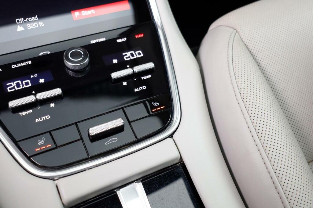 Porsche Panamera 4.0 V8 Turbo Pdk White #51