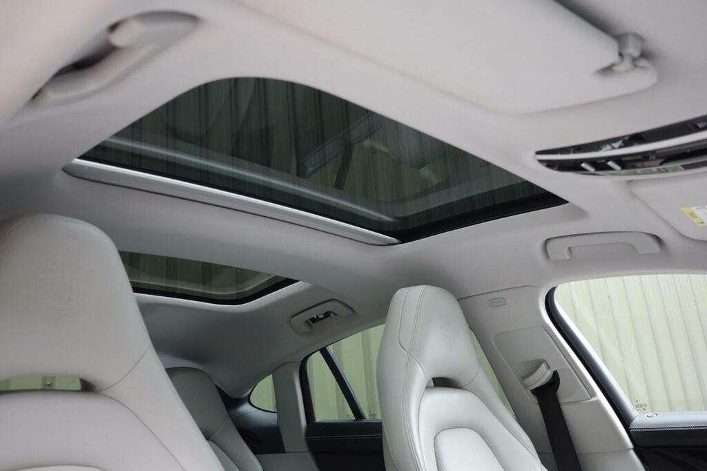 Porsche Panamera 4.0 V8 Turbo Pdk White #17