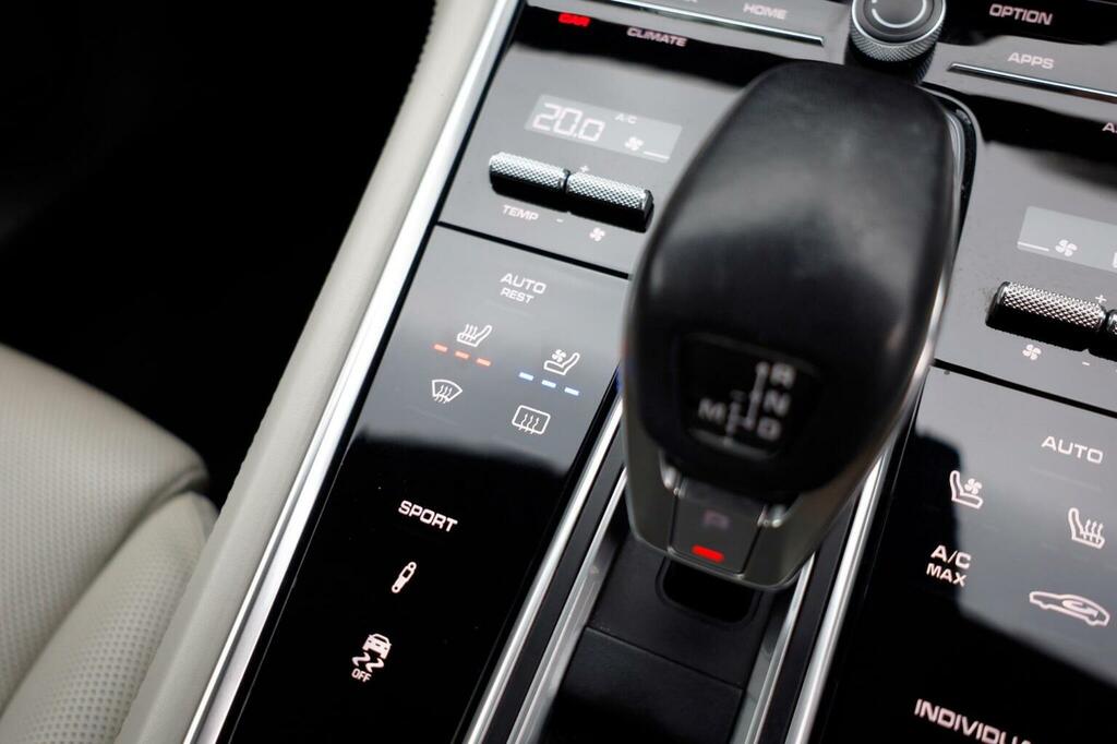 Porsche Panamera 4.0 V8 Turbo Pdk White #28