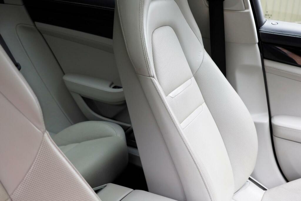 Porsche Panamera 4.0 V8 Turbo Pdk White #70