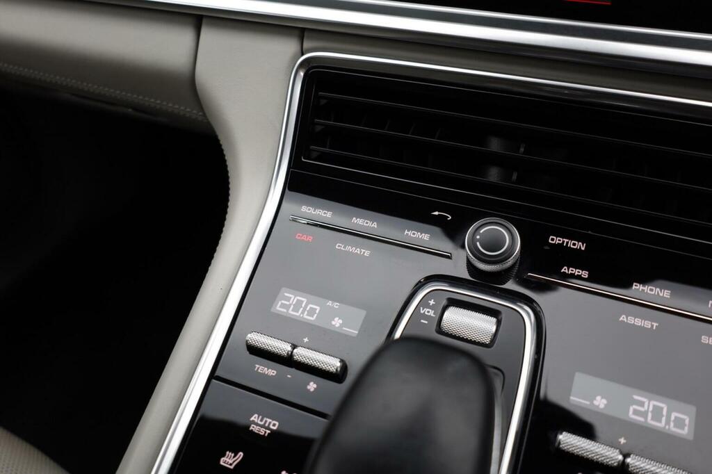 Porsche Panamera 4.0 V8 Turbo Pdk White #32
