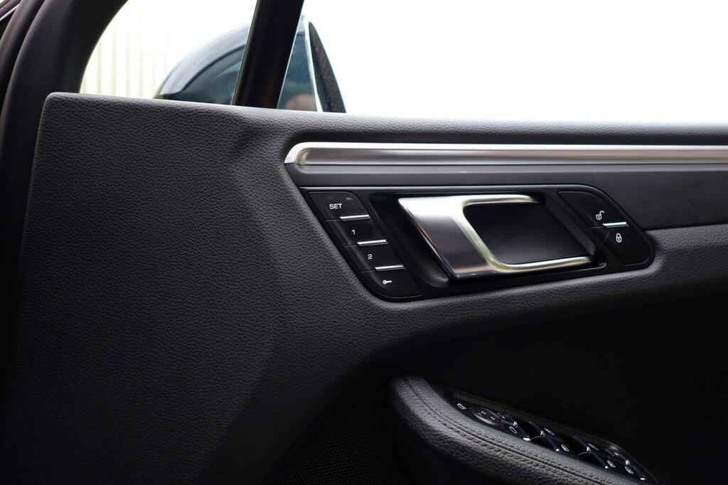 Porsche Macan 2.0T Pdk 4Wd Euro 6 5-Door  #31