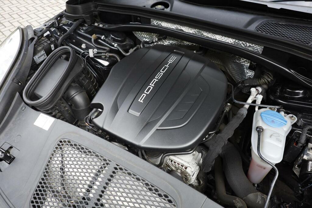 Porsche Macan 2.0T Pdk 4Wd Euro 6 5-Door  #10