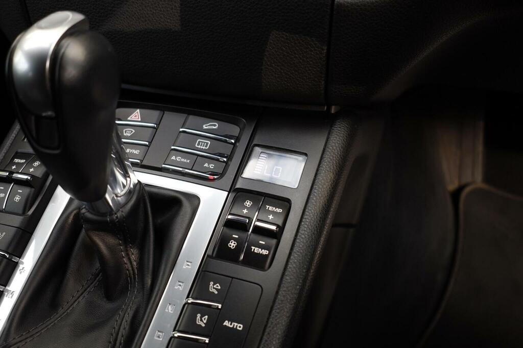 Porsche Macan 2.0T Pdk 4Wd Euro 6 5-Door  #27