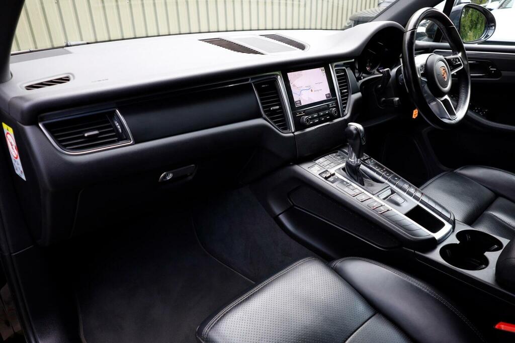Porsche Macan 2.0T Pdk 4Wd Euro 6 5-Door  #18