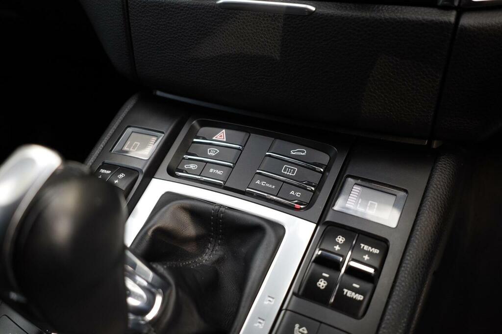 Porsche Macan 2.0T Pdk 4Wd Euro 6 5-Door  #26