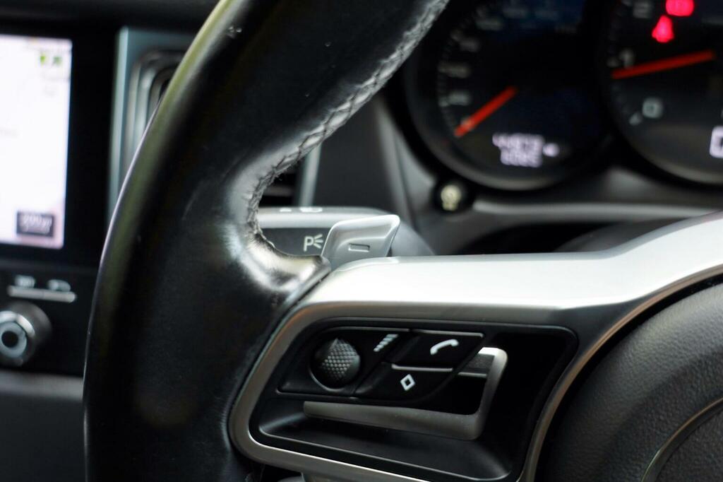 Porsche Macan 2.0T Pdk 4Wd Euro 6 5-Door  #40